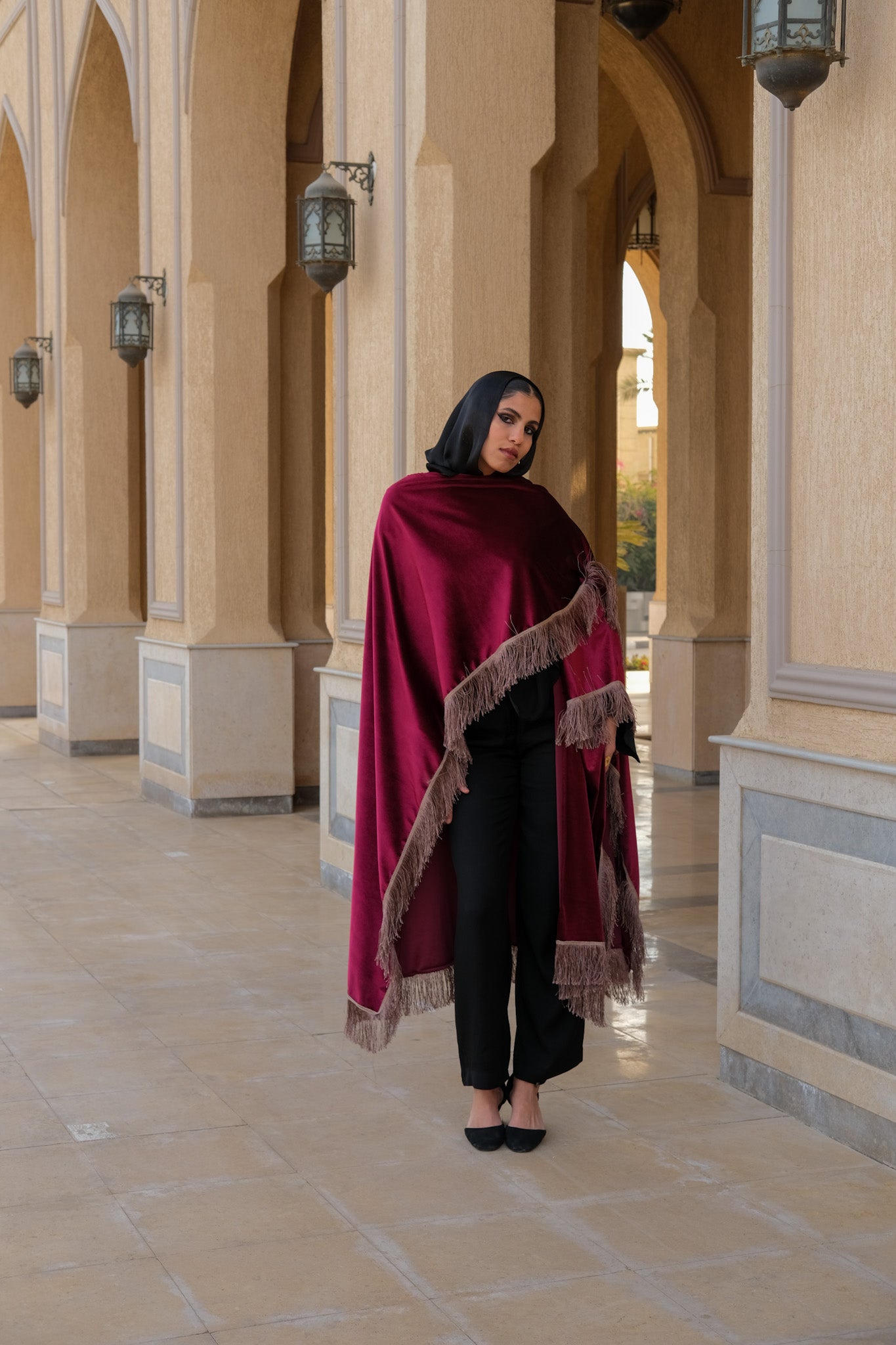 كاب/قفطان برغندي